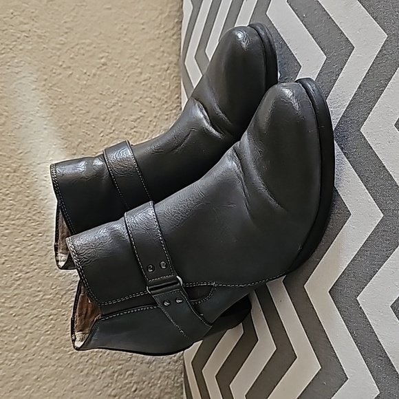 Naturalizer Kieran 7.5 gray boots - Picture 1 of 9